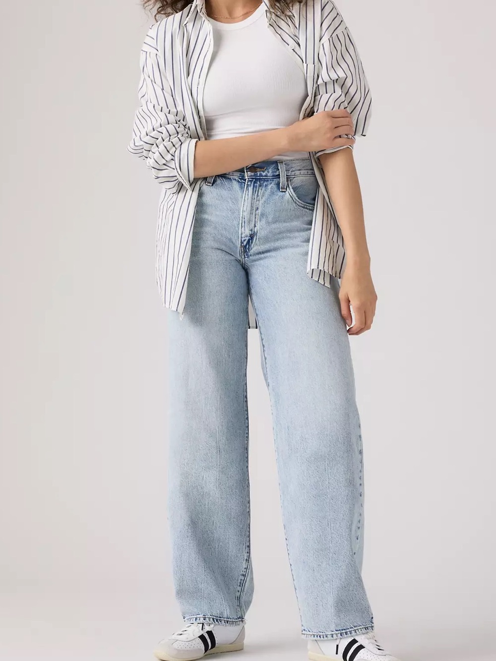 Levi’s premium denim Baggy Dad Light Blue Relaxed Fit Jeans size 32